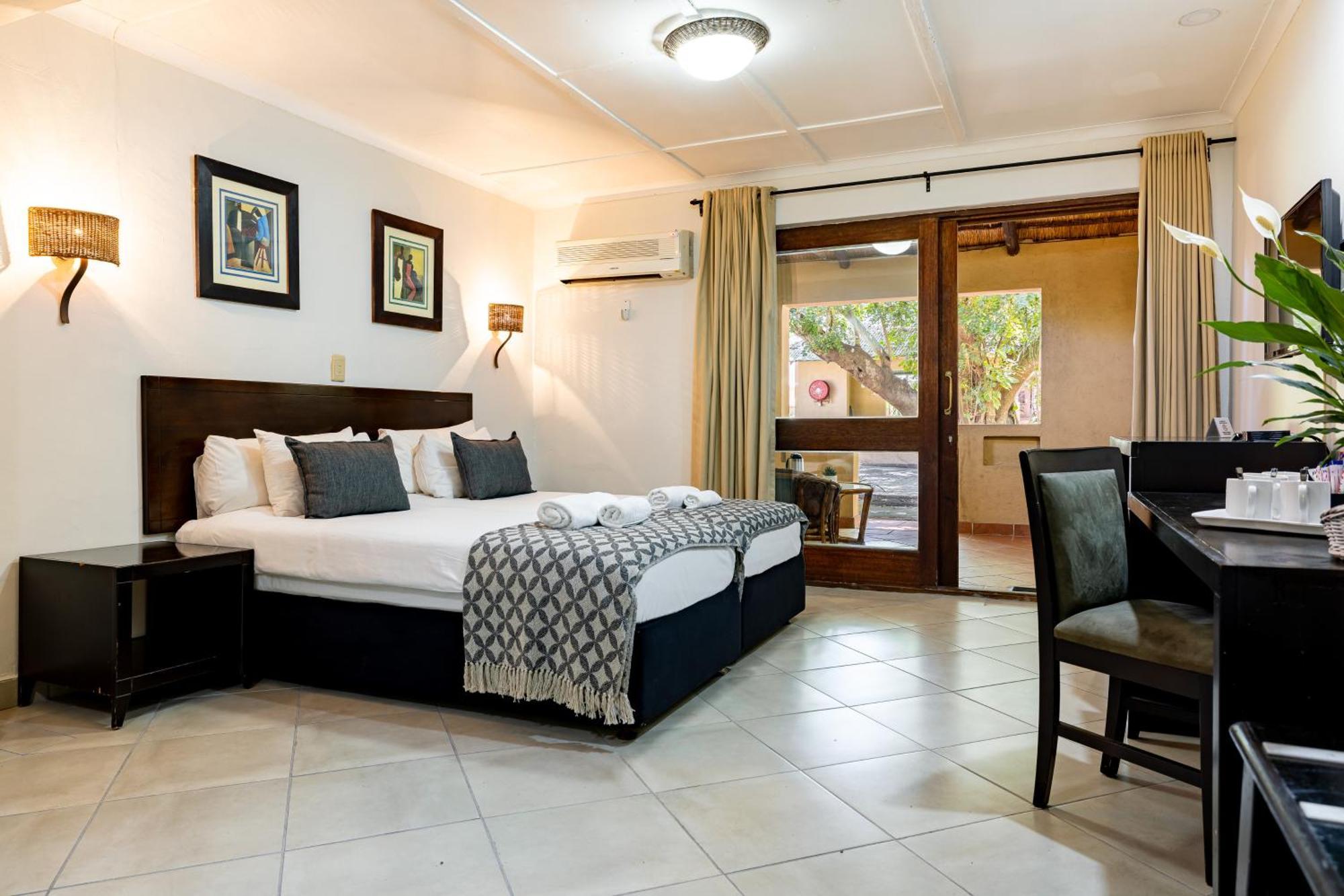 Hotel Numbi & Garden Suites Hazyview Exteriör bild